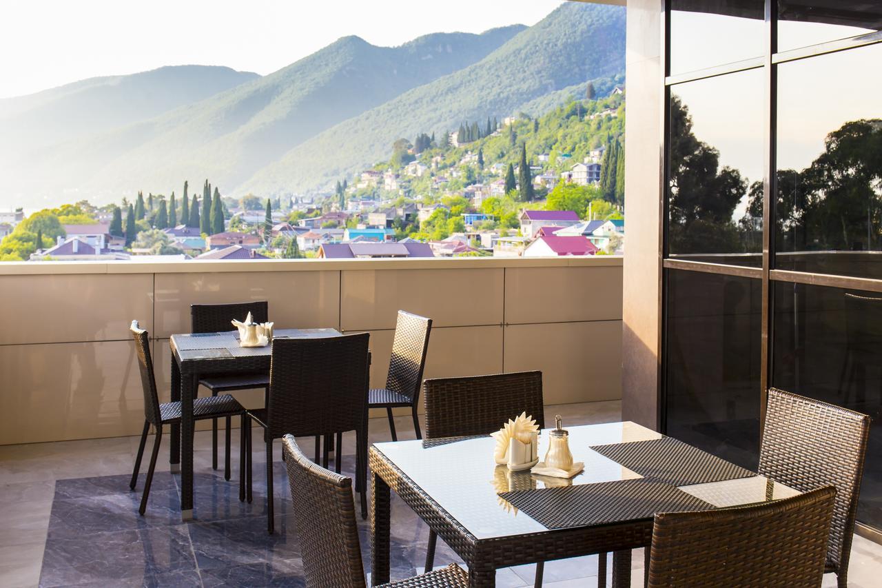 Grand Hotel Gagra Buitenkant foto