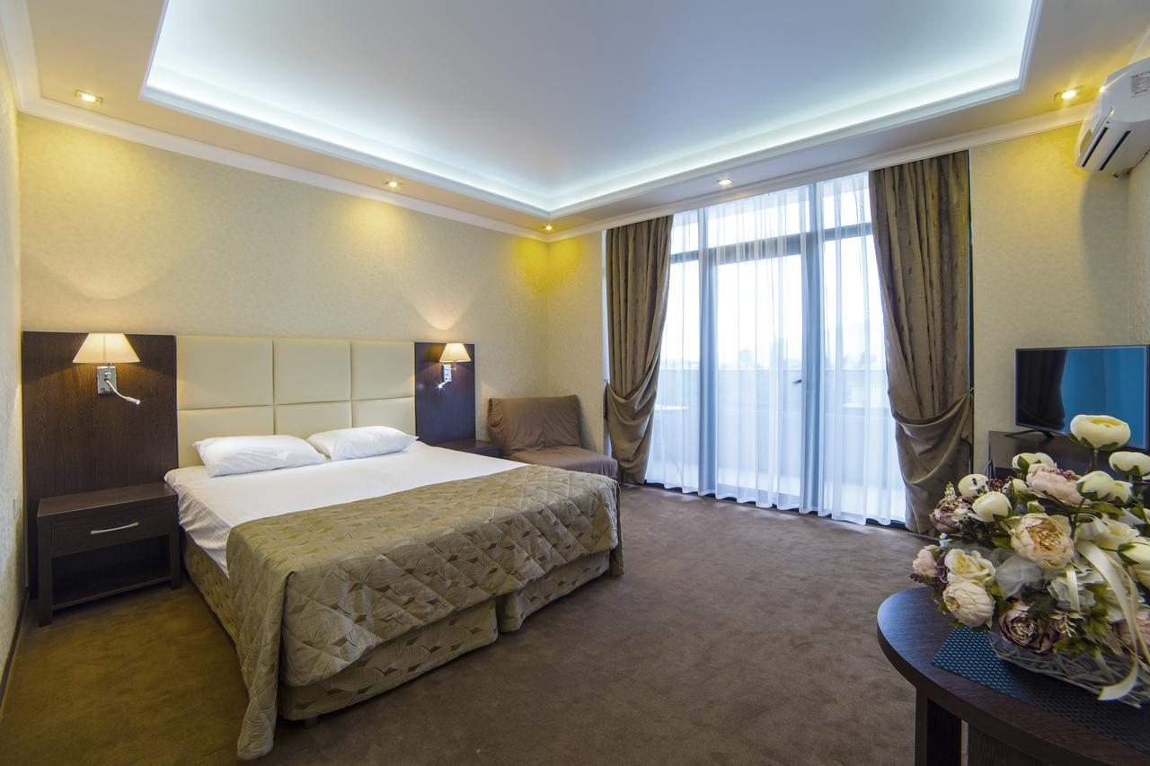 Grand Hotel Gagra Buitenkant foto