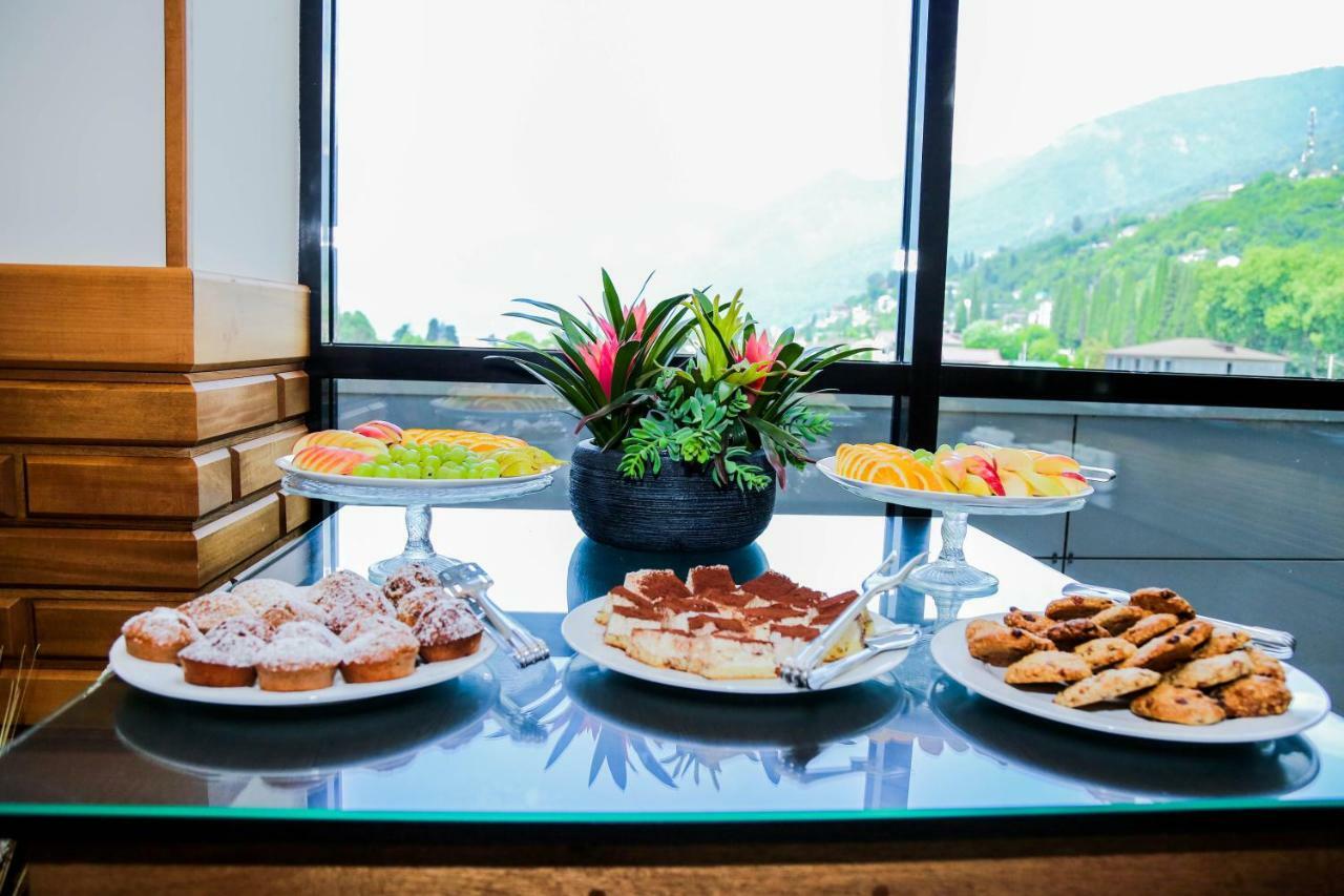 Grand Hotel Gagra Buitenkant foto