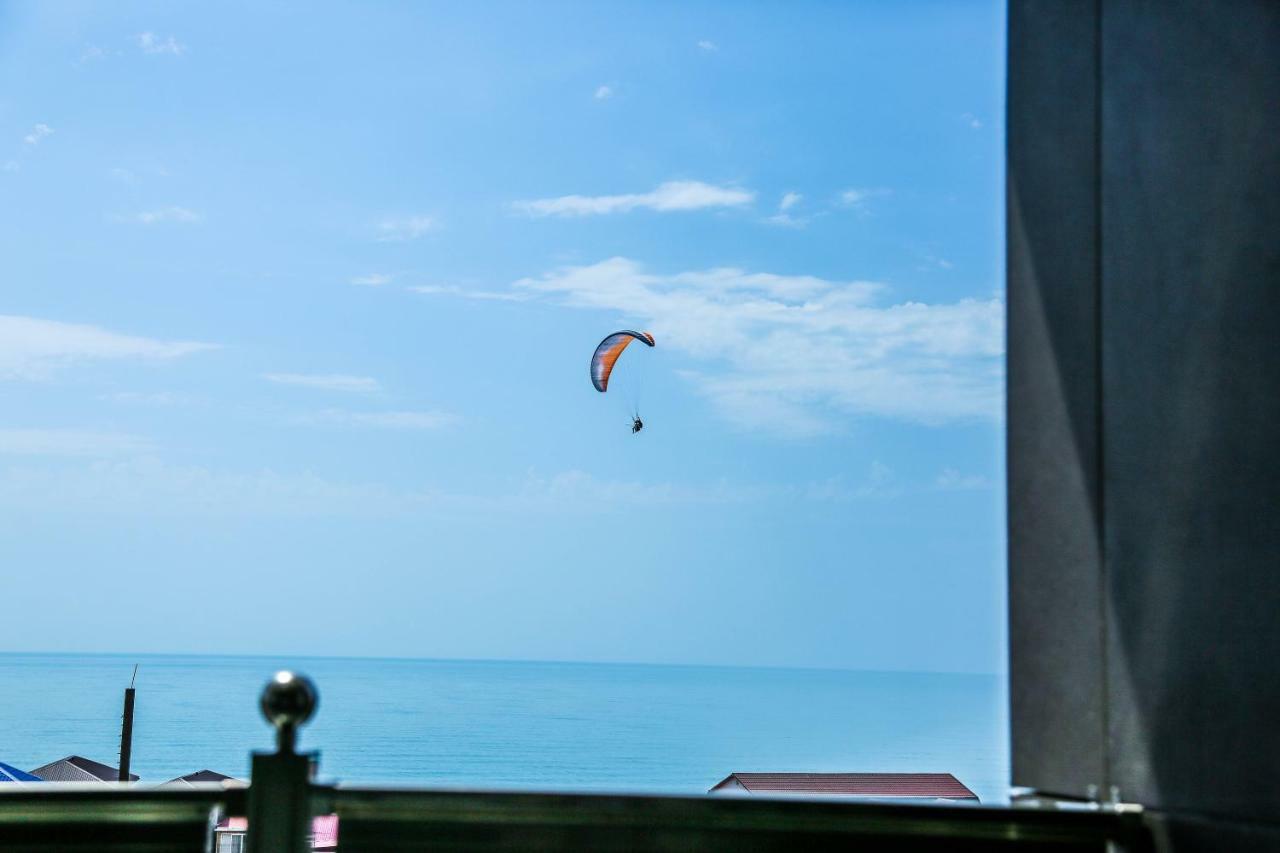 Grand Hotel Gagra Buitenkant foto