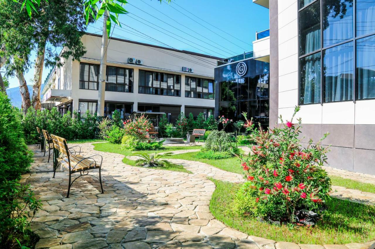 Grand Hotel Gagra Buitenkant foto