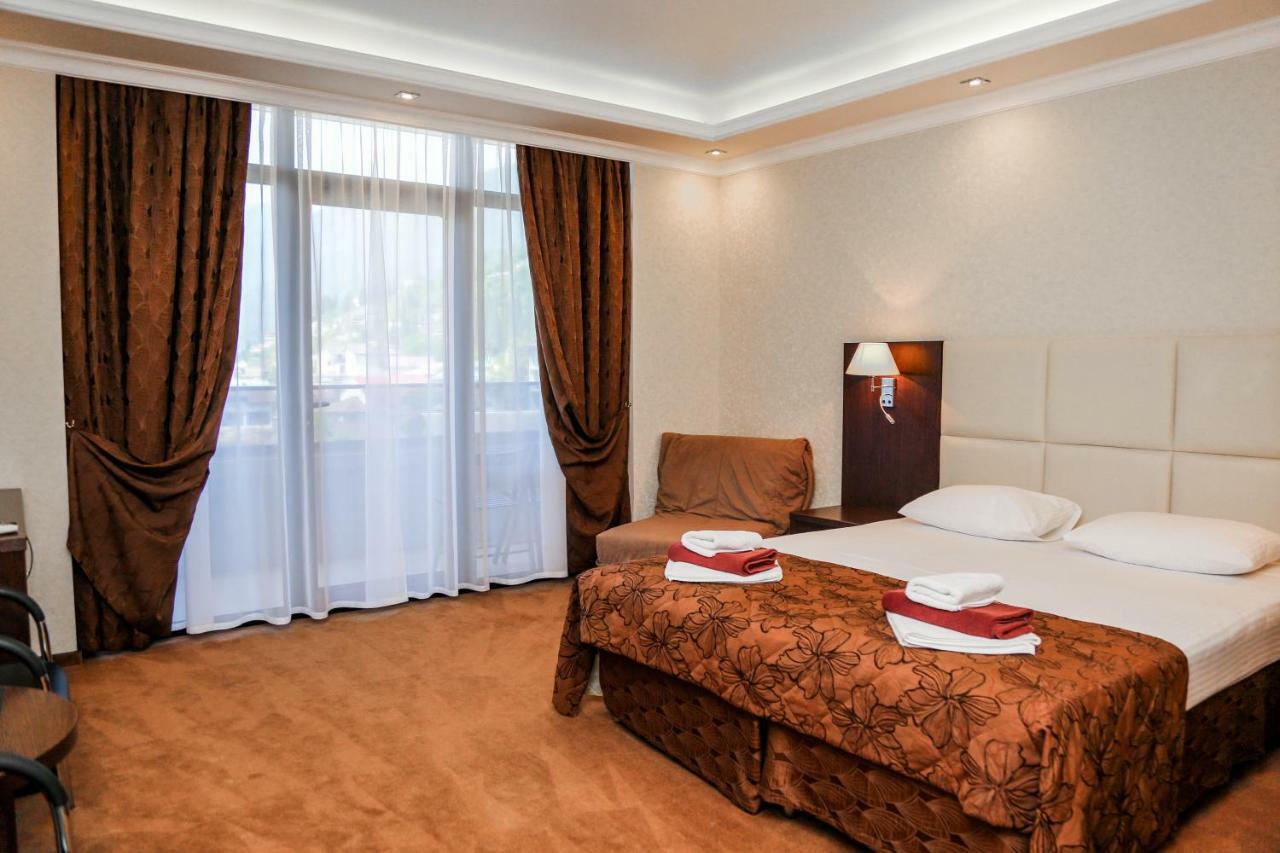 Grand Hotel Gagra Buitenkant foto