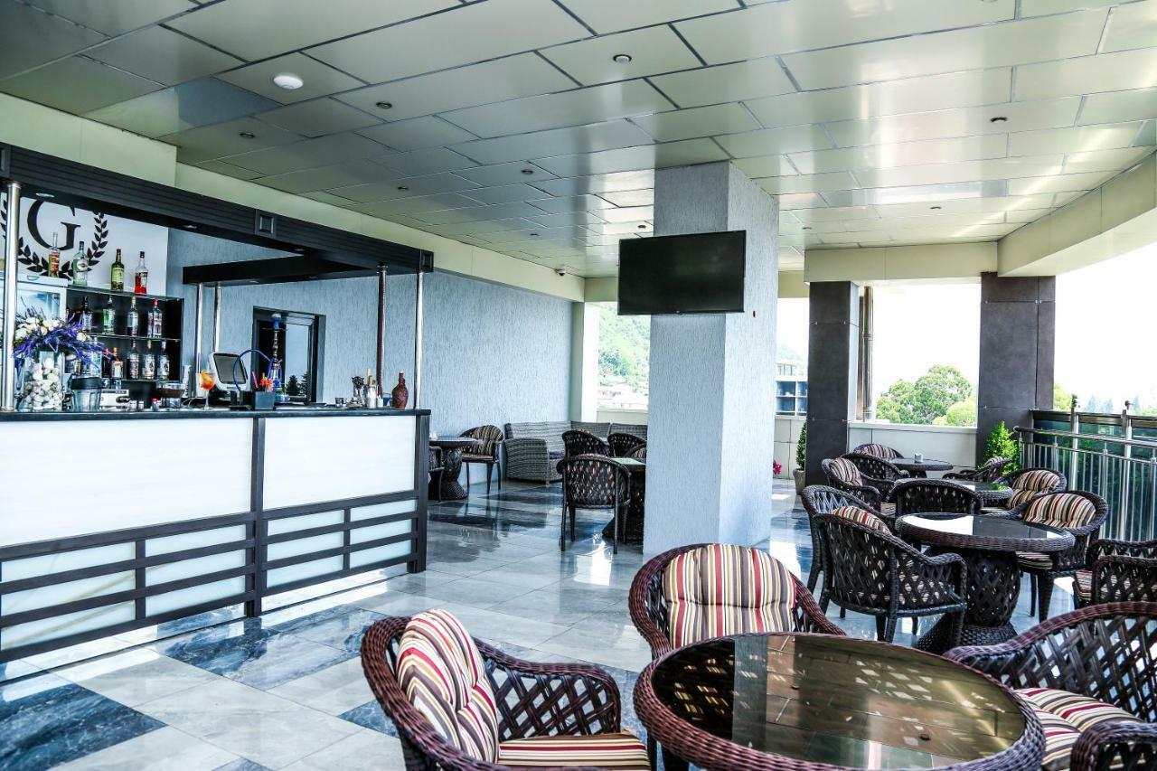 Grand Hotel Gagra Buitenkant foto